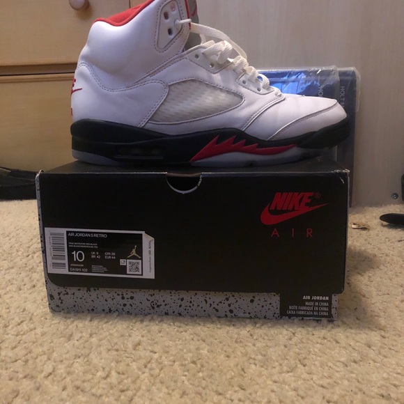 Jordan 5 Fire Red 2020